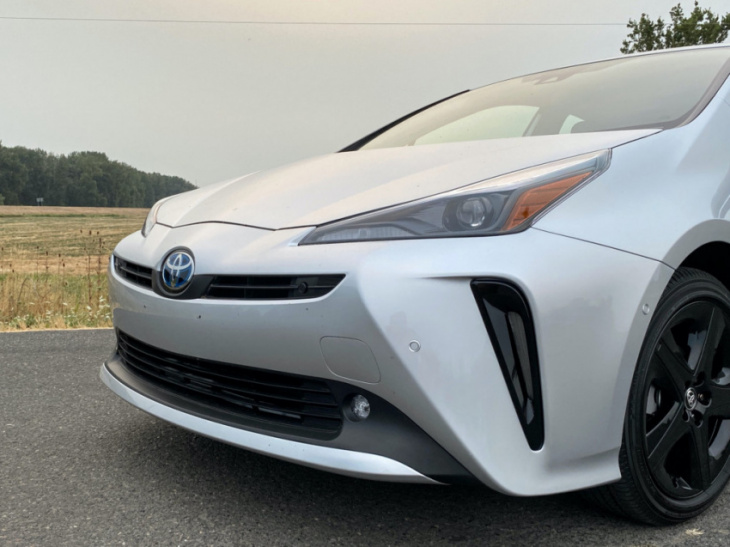test drive: 2022 toyota prius leads with the mpg numbers