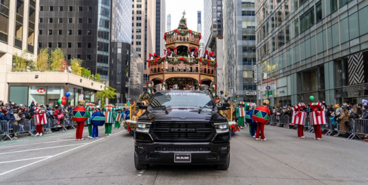 7 things you probably didn’t know about driving in the macy’s thanksgiving day parade