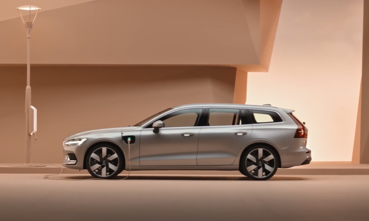 volvo malaysia updates the 2023 xc60 and v60 wagon - now available with up to 90km of fully electric drive