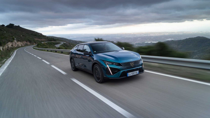 peugeot 408 review (2022): wild-looking crossover rated
