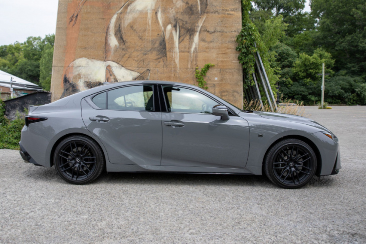 android, car review: 2022 lexus is 500