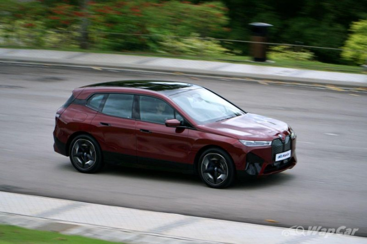 review: bmw ix xdrive40 sport - brilliant to drive, shame about the looks