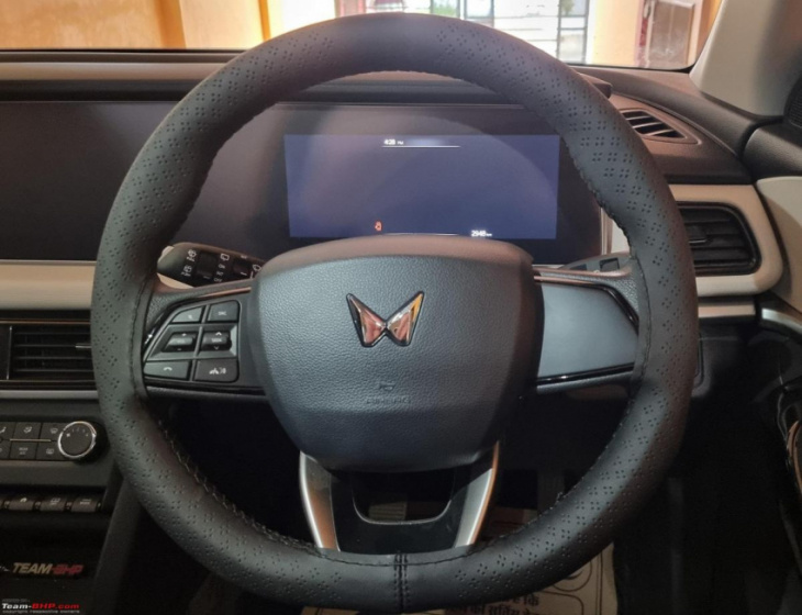 android, accessories for my xuv700: oem seat covers & aftermarket steering cover