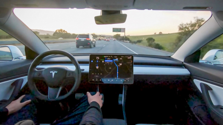 tesla’s full self-driving beta is now open to everyone who paid for it