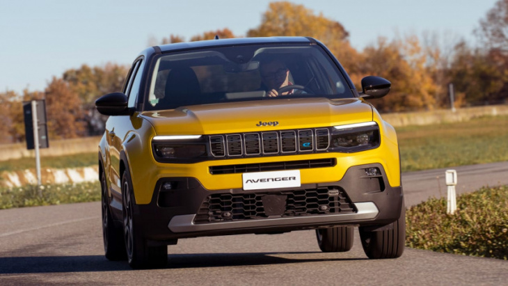android, jeep avenger suv review