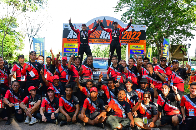 team mitsubishi ralliart's triton finish 1st place in the asia cross country rally 2022