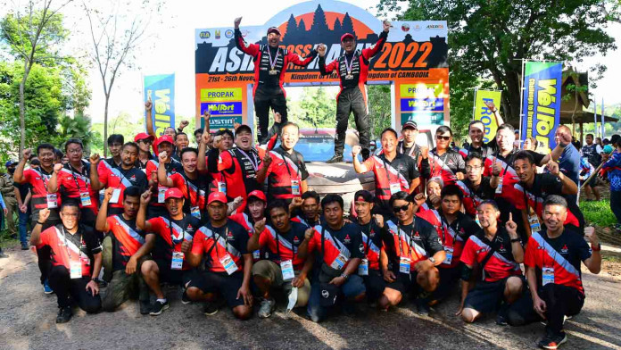 team mitsubishi ralliart wins axcr with rally-prepped triton on first attempt