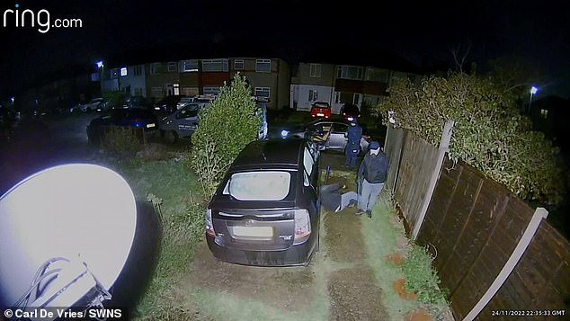 video: thieves filmed stealing dartford man's catalytic converter