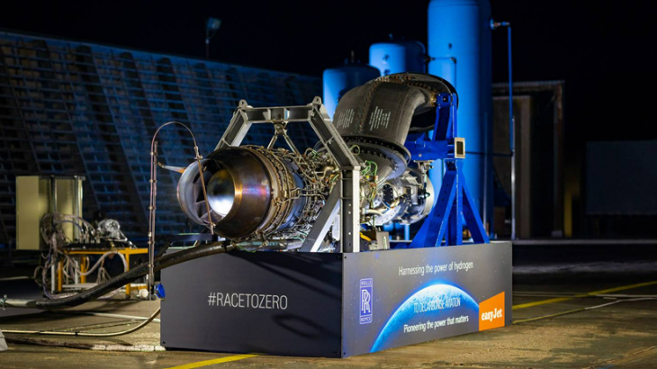 rolls-royce fires up first hydrogen engine but big problem still grounding technology