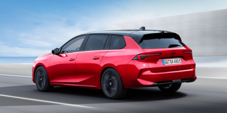 premiere of the opel astra electric: the range is complete