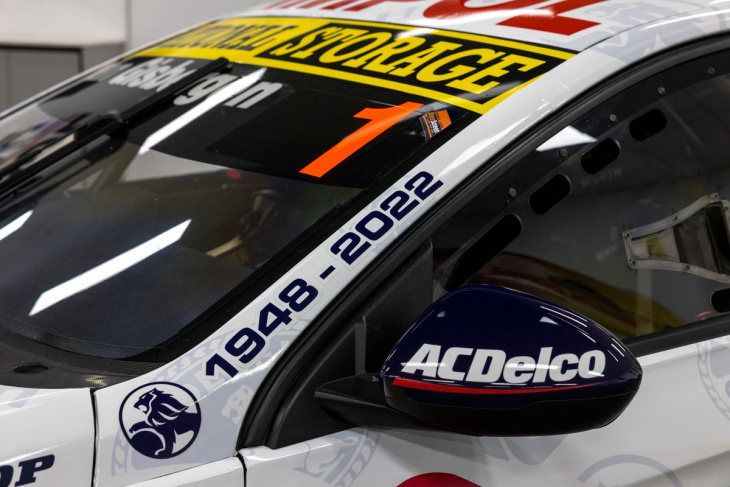 number 1 returns to supercars grid as part of holden tribute