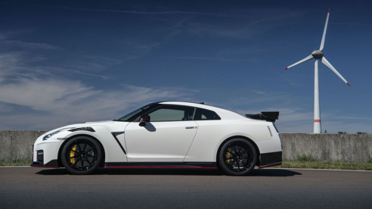 nissan gt-r nismo (2022) review: farewell gt-r