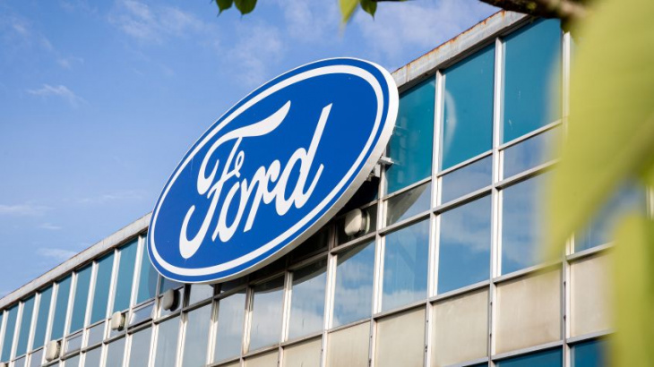 ford's halewood plant set to become electric car factory