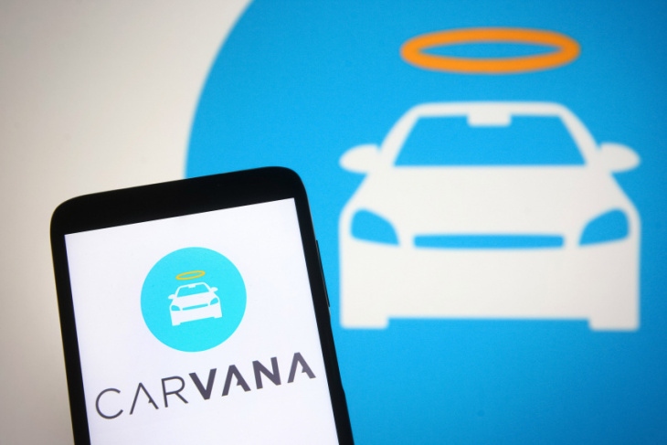 amazon, can the carvana retail model survive? experts say yes