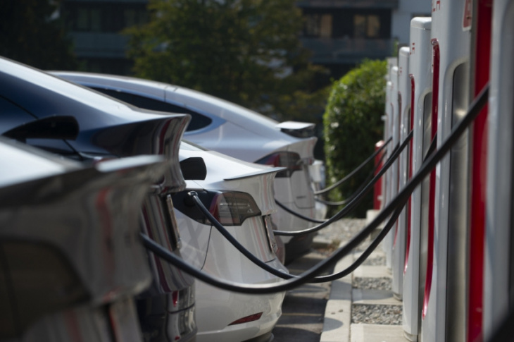is it safe to use level 3 charging for a plug-in hybrid electric vehicle (phev)?