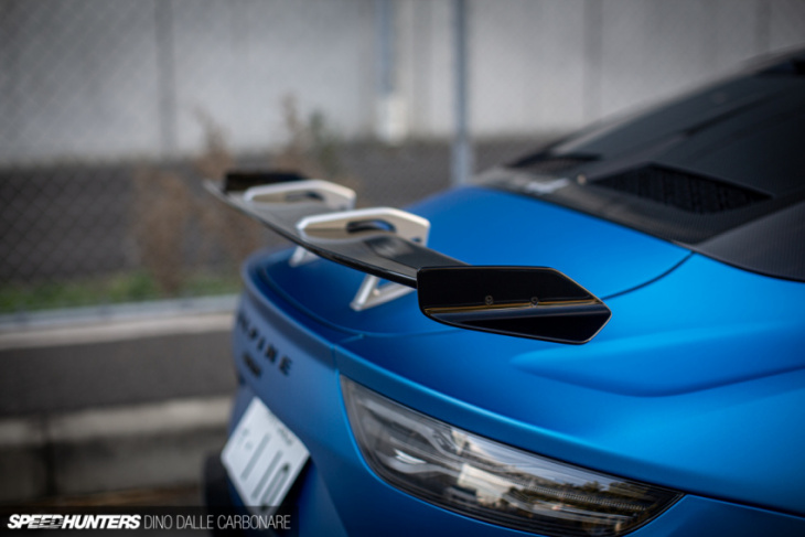 up close & personal with the alpine a110 r