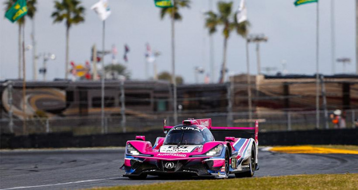 roar before the rolex 24 schedule to feature traditional format