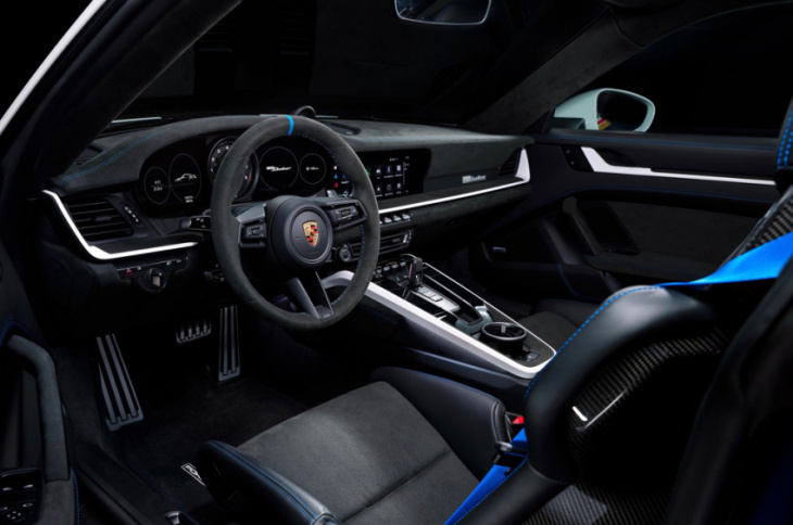 porsche unveils new 911 dakar off-road sports car