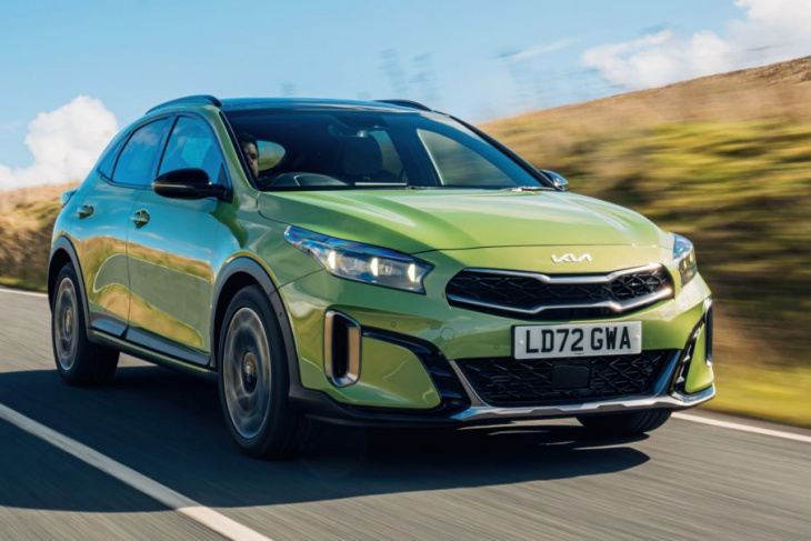 android, kia xceed review: refreshed crossover still has the x factor