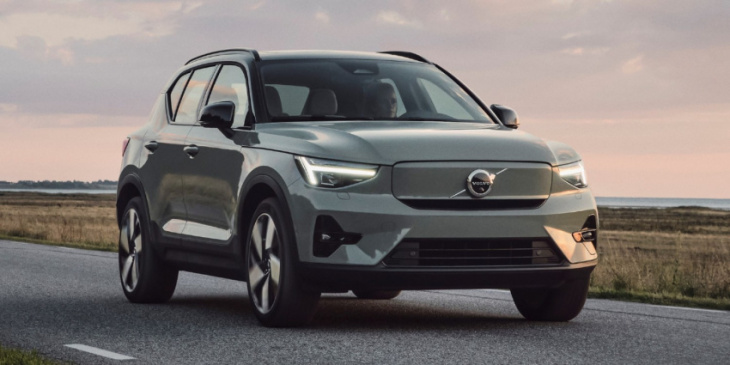 volvo is updating the drive systems of the xc40 and c40
