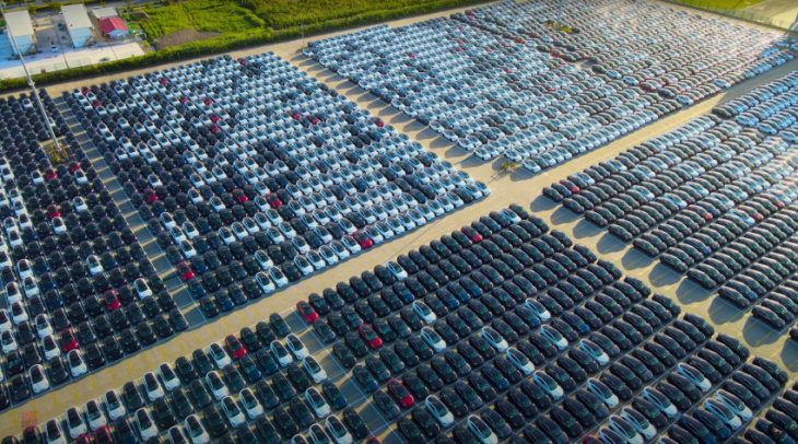 tesla giga shanghai sets new record by selling over 100k vehicles in november