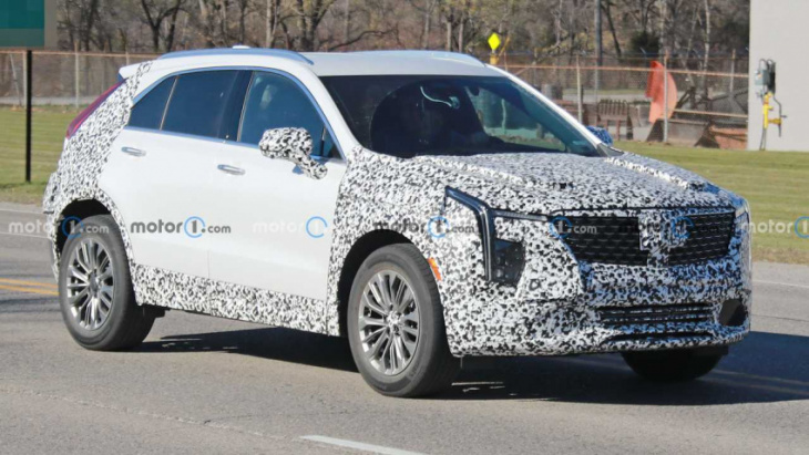 new cadillac xt4 spy shots show off crossover's revamped fascia