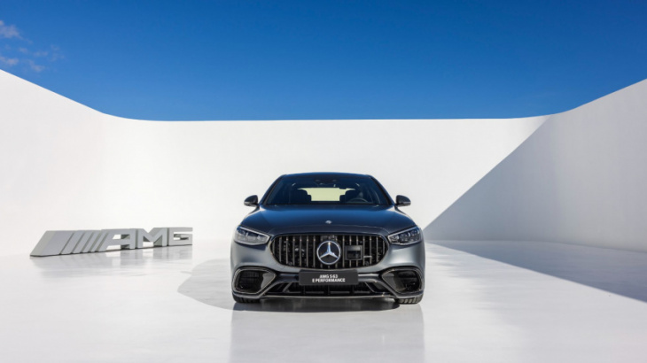 mercedes-amg s 63 e performance debuts as one potent phev saloon