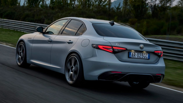 new alfa romeo giulia facelift: updated tech and revised line-up for 2023