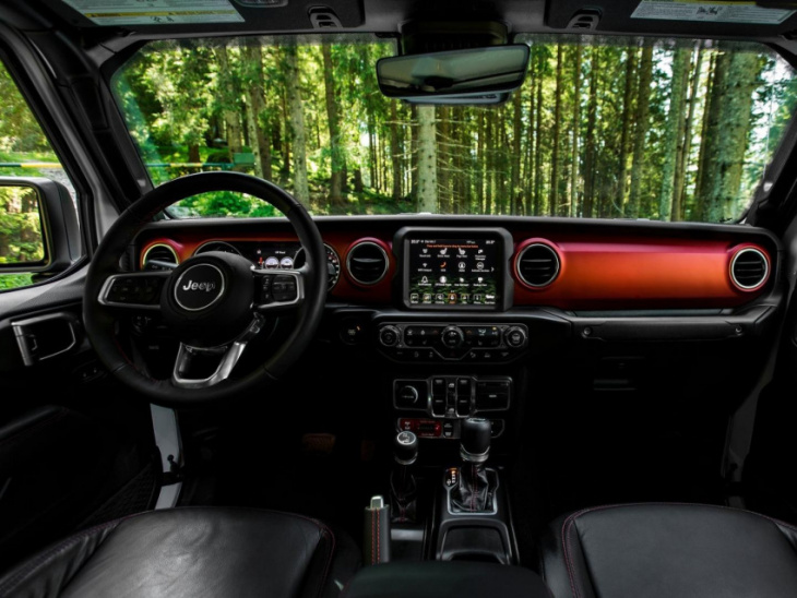 top 3 safety features on a jeep gladiator