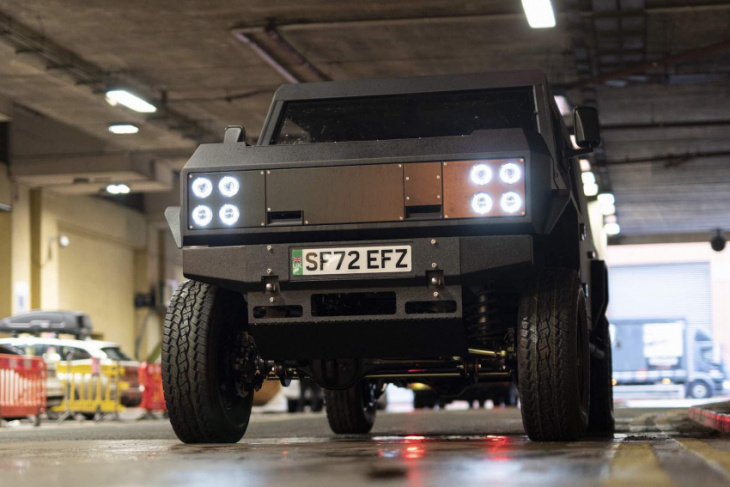 munro's mk1 electric suv looks like an old land rover defender