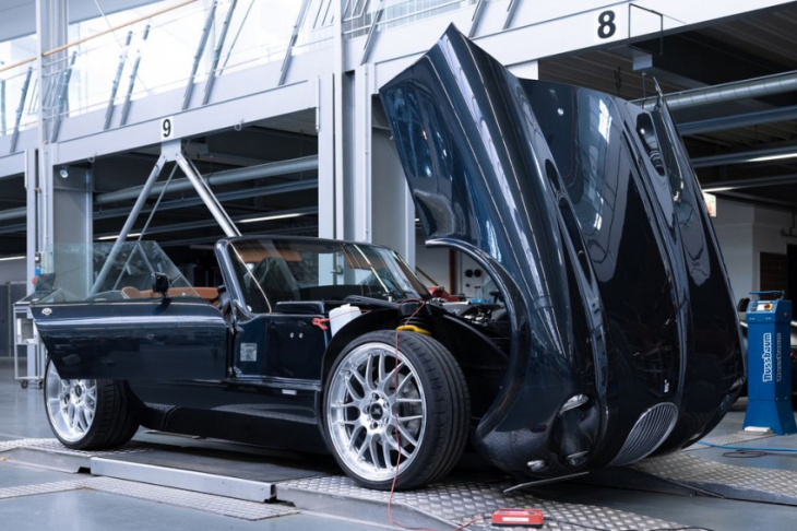 wiesmann project thunderball ev prototype fuses past and future