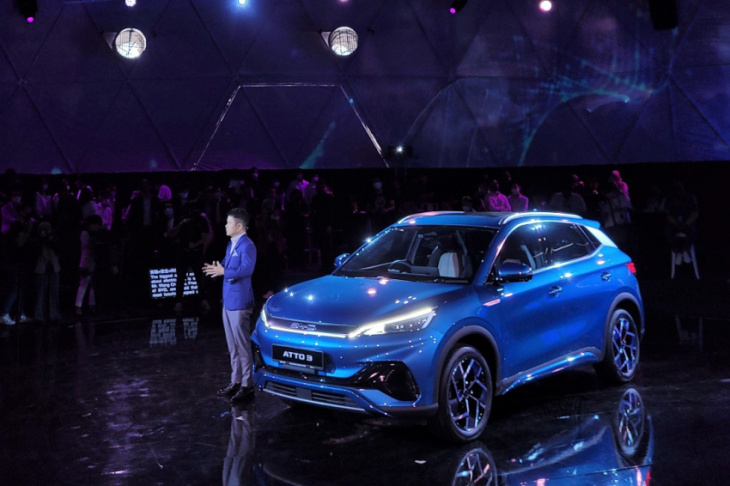 android, byd atto 3 ev officially launched; 2 variants from rm150k