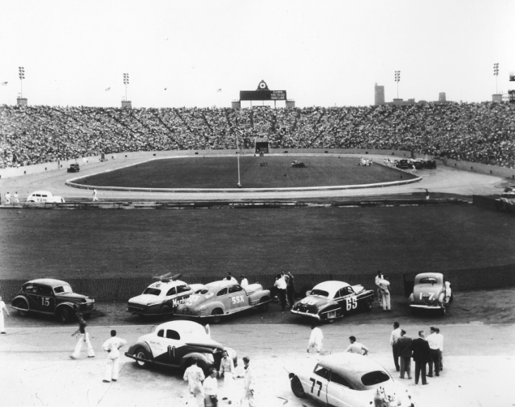 nascar's wild night of racing at chicago's soldier field in 1956