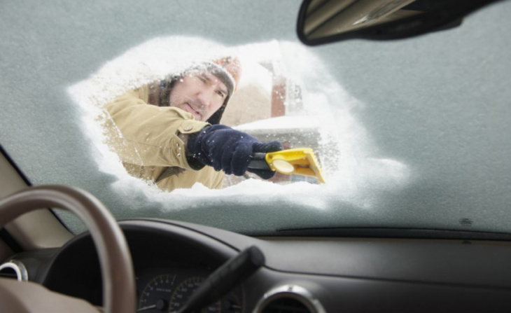 driving a car covered in snow can lead to a chilling fine, so stop doing it