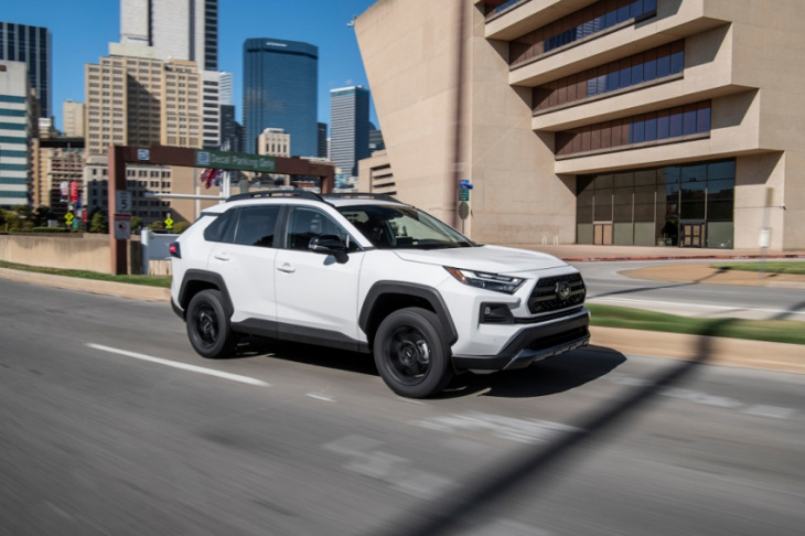 android, 5 advantages the toyota rav4 has over the ford escape