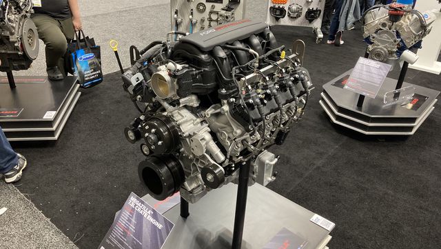 ford megazilla crate engine gets 615 hp thanks to forged internals