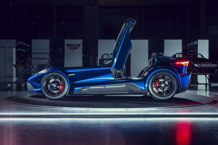 donkervoort's new f22 is a 492-hp audi-powered supercar