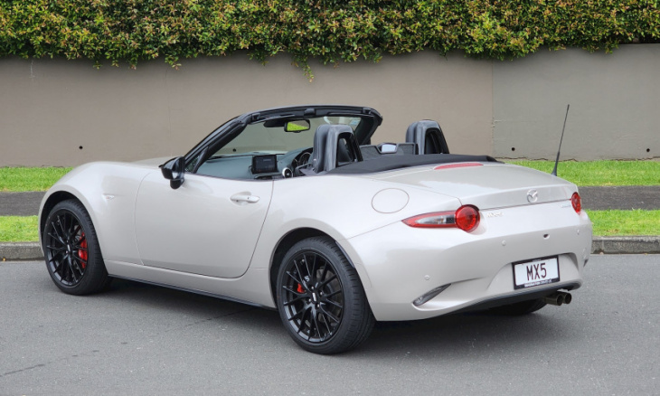 improved posture heads up changes to mazda mx-5 for 2023
