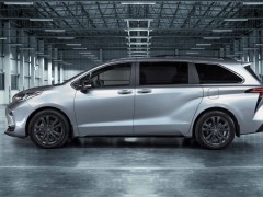 2023 toyota sienna has 1 huge thing honda odyssey doesn’t offer