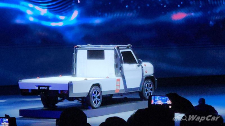 toyota's newest imv0 platform redefines modularity; rebuilding new body style less than 1 hour