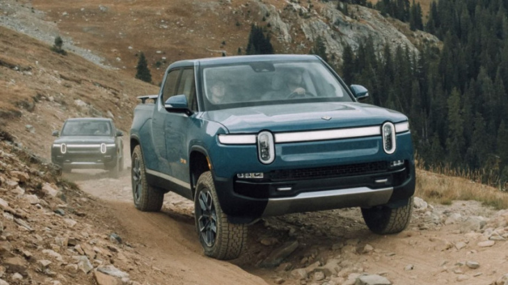 the ford f-150 lightning just replaced the rivian r1t