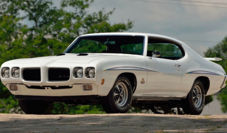 nine car gto collection shows off ram air iv package