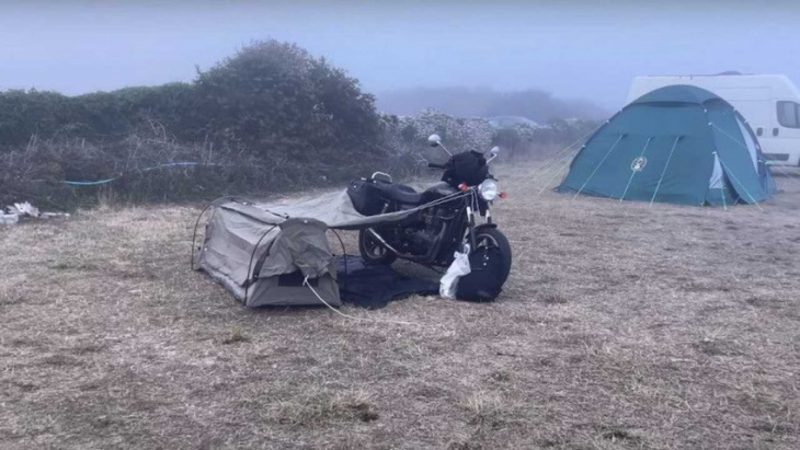 watch this dude take his triumph bonneville moto camping across england