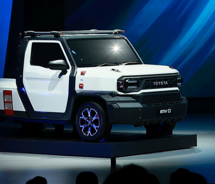 toyota imv 0 pick-up aims to be most affordable and customisable