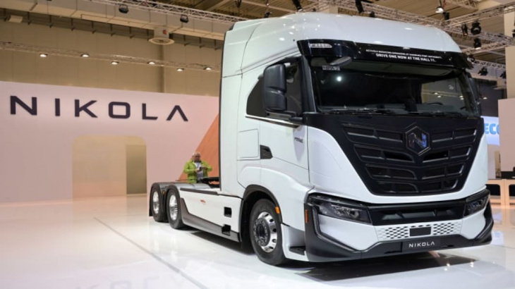 nikola to sell up to 75 hydrogen-powered tre semi trucks to plug power
