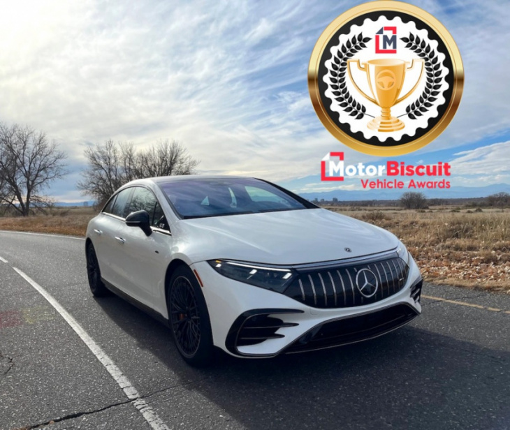 2022 mercedes-benz eqs wins motorbiscuit’s best driving experience of the year
