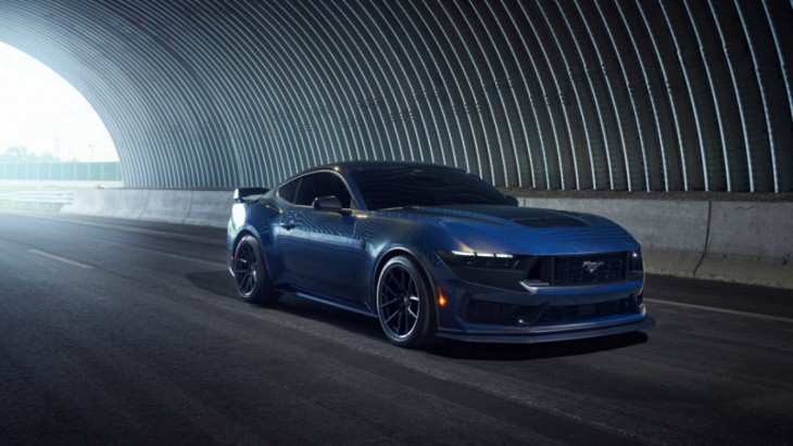 2023 ford mustang gt and dark horse – engine specifications revealed
