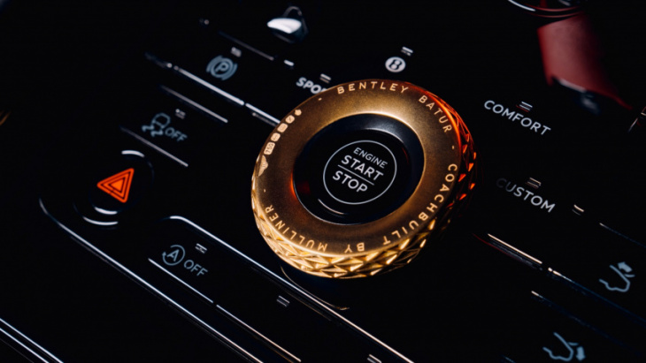 bentley batur features 3d-printed gold interior trim