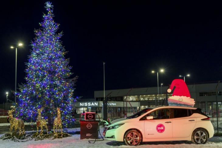 nissan leaf powers christmas lights as uk plant marks production of 250,000 electric vehicles