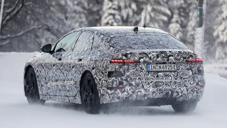new 2024 audi a6 e-tron to rival the bmw i5